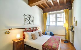 Palazzo Spinelli Charm Apartment